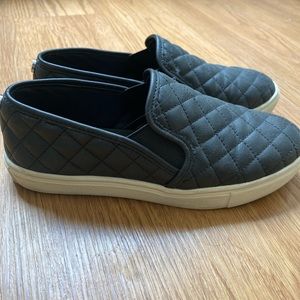 Steve Madden Black Comfortable Shoes